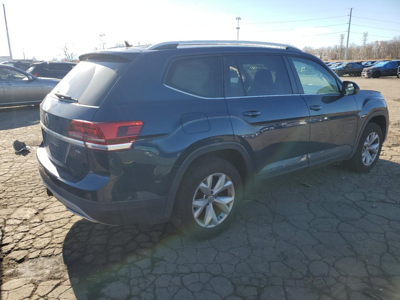 2018 Volkswagen Atlas - Image 3