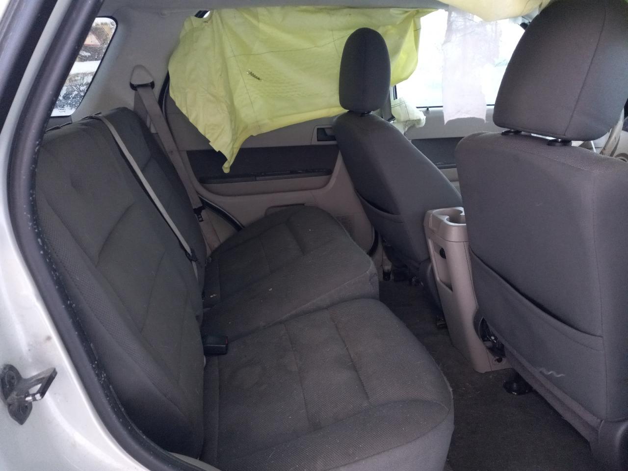 2009 Ford Escape - Image 10