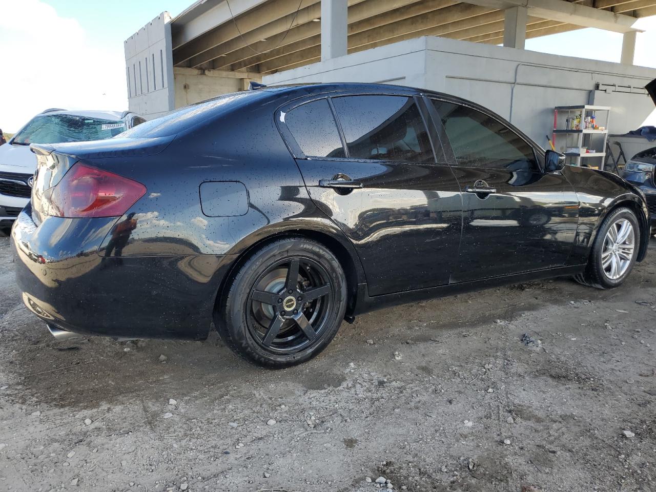 2013 Infiniti G - Image 3