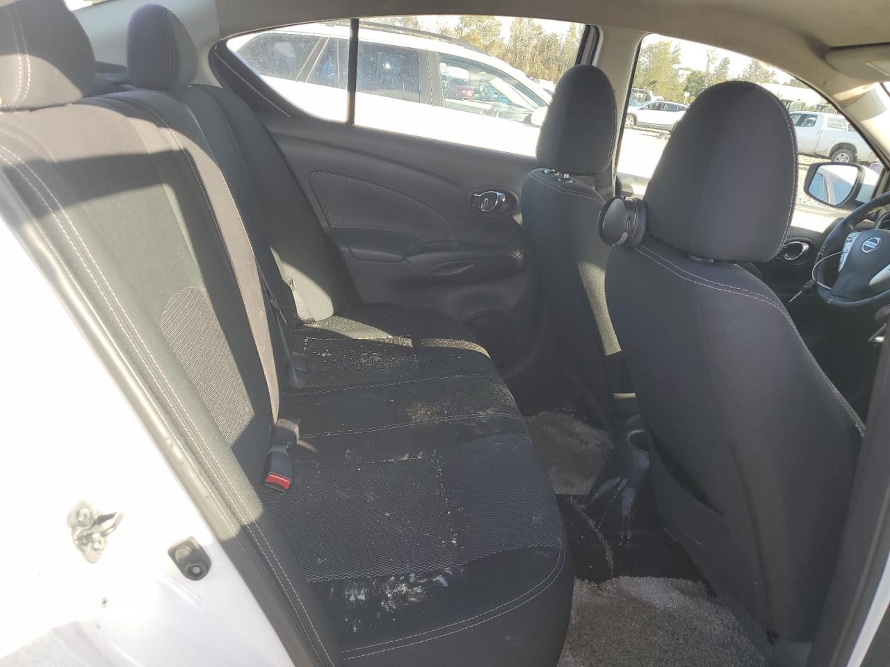 2018 Nissan Versa - Image 10