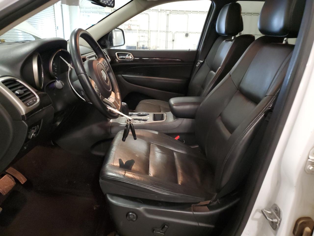 2013 Jeep Grand Cherokee - Image 7