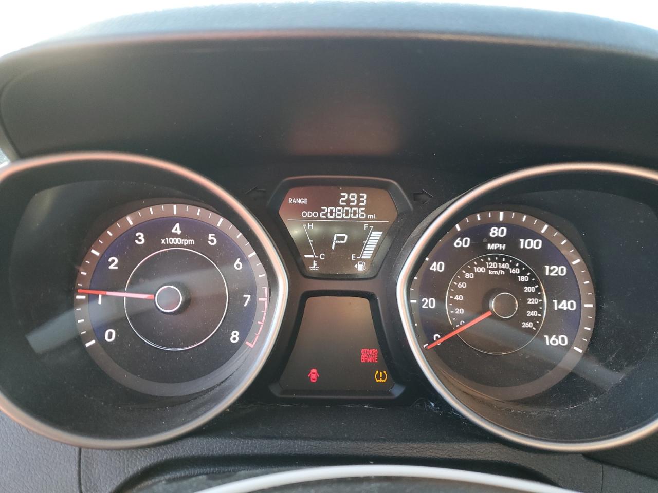 2013 Hyundai Elantra - Image 9