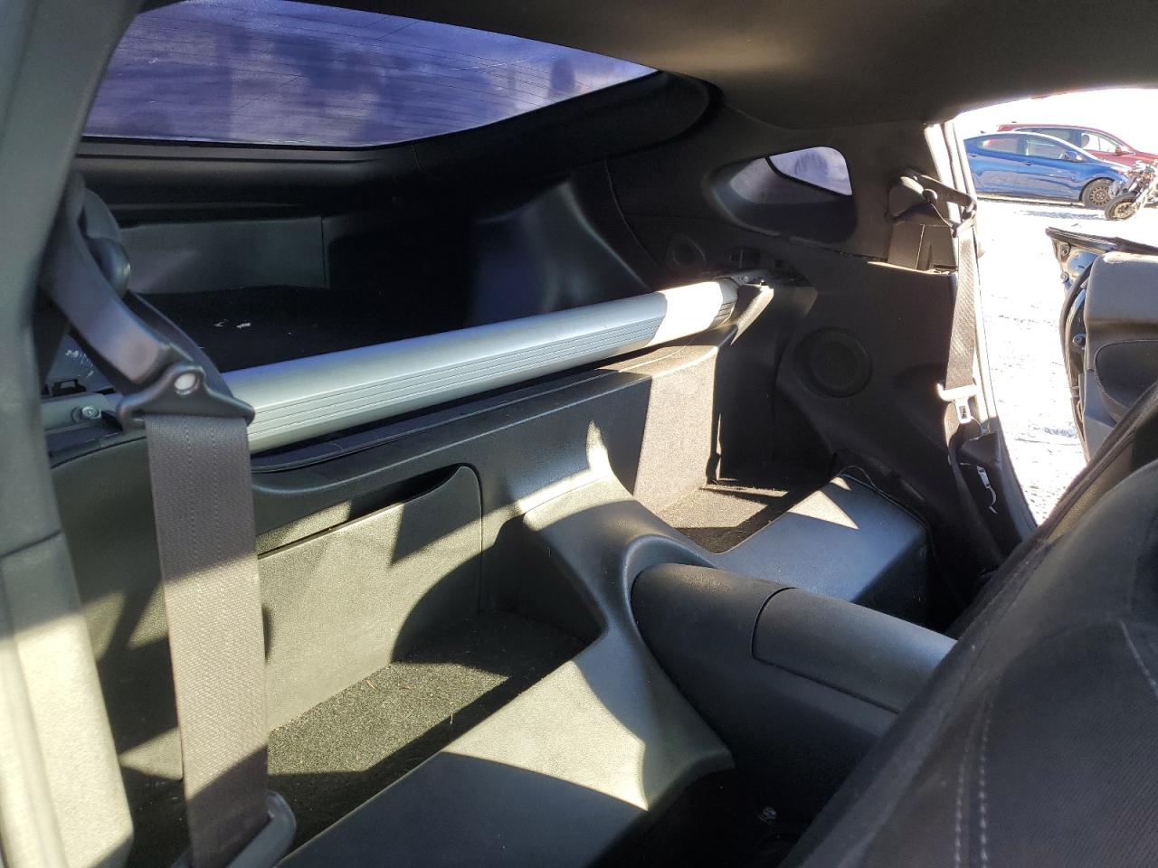 2014 Nissan 370Z - Image 10