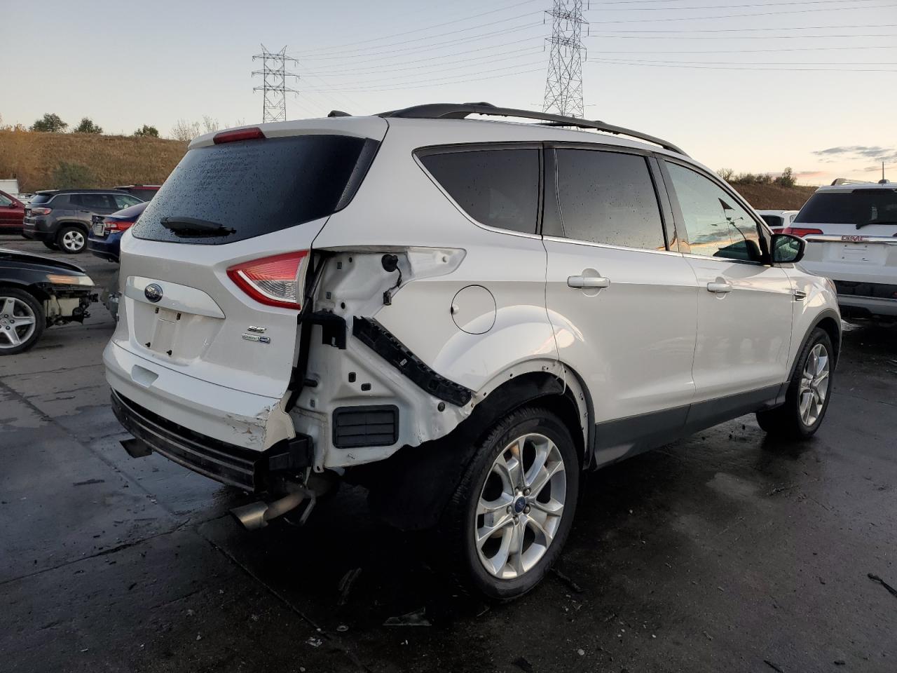 VIN 1FMCU9GX1DUD83109 2013 FORD ESCAPE no.3