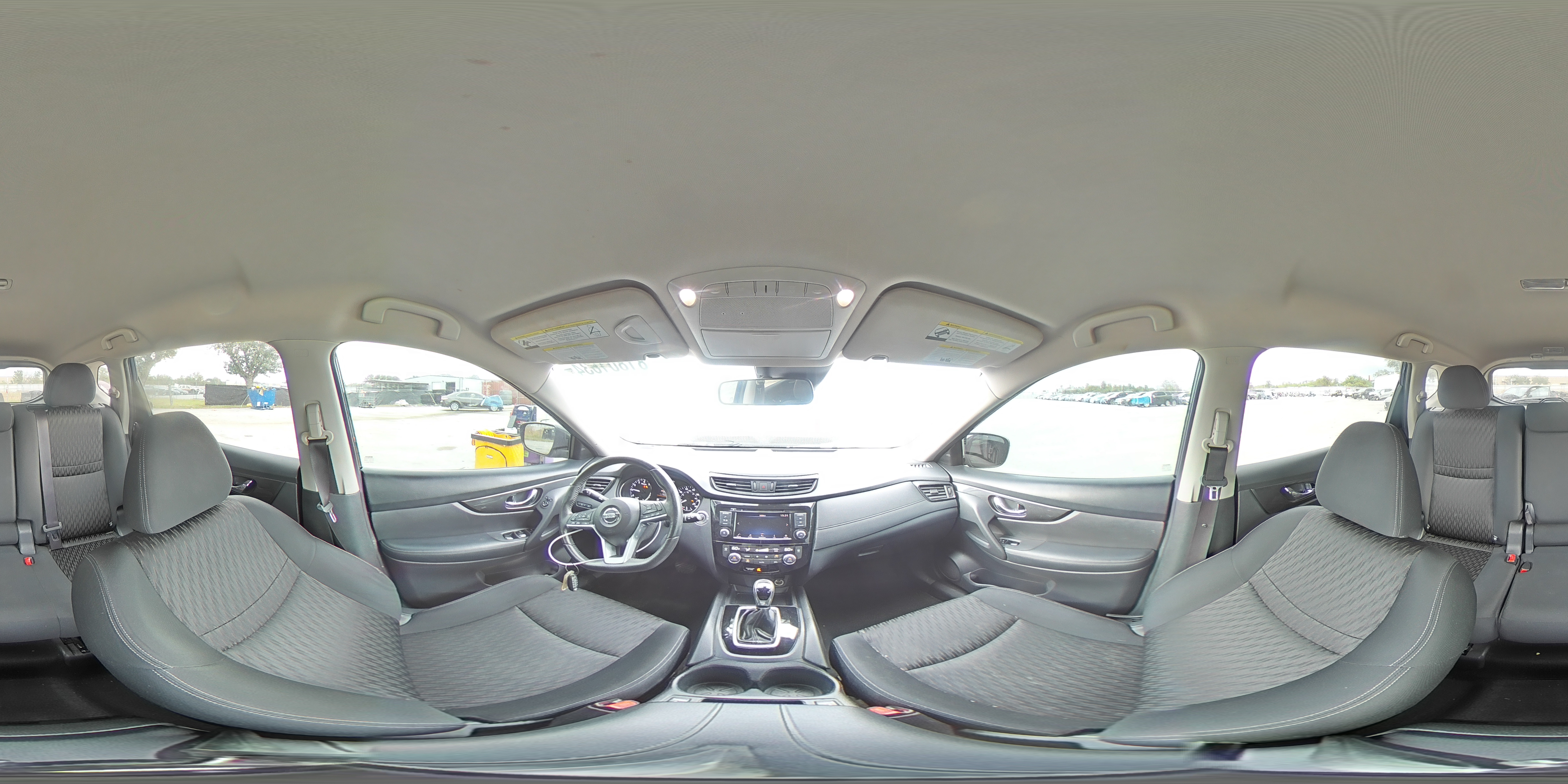 2019 Nissan Rogue - Image 13
