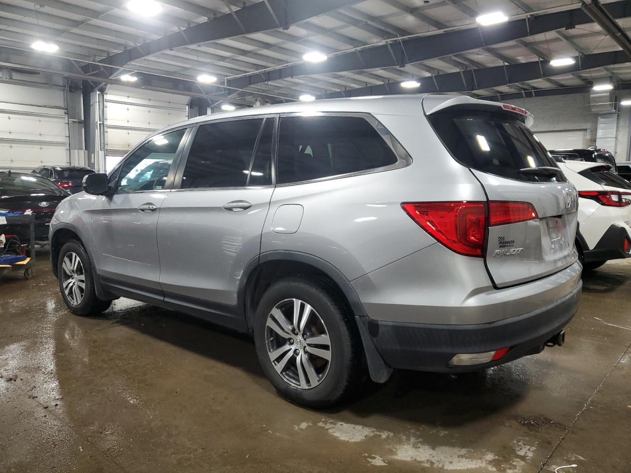 2018 Honda Pilot - Image 2