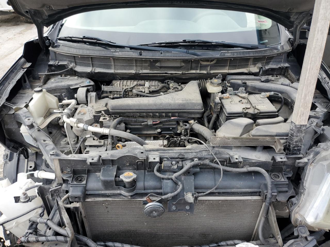 2016 Nissan Rogue - Image 12