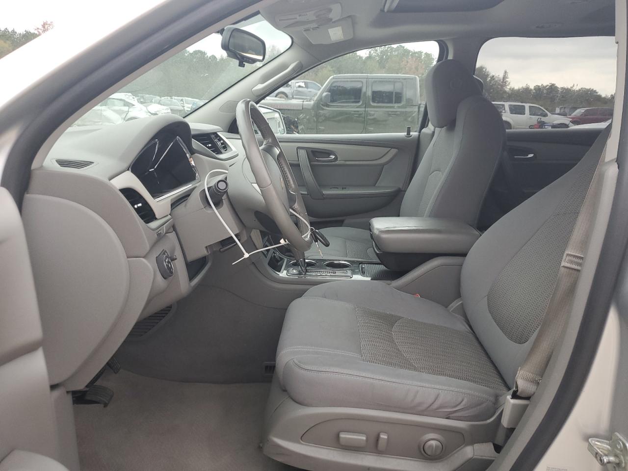 2013 Chevrolet Traverse - Image 7