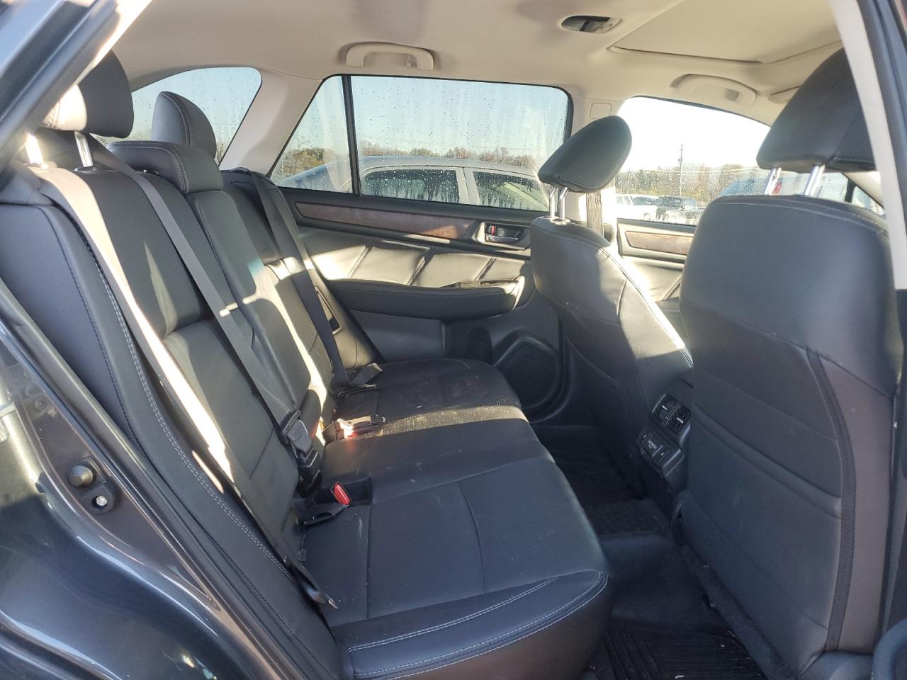 2018 Subaru Outback - Image 11