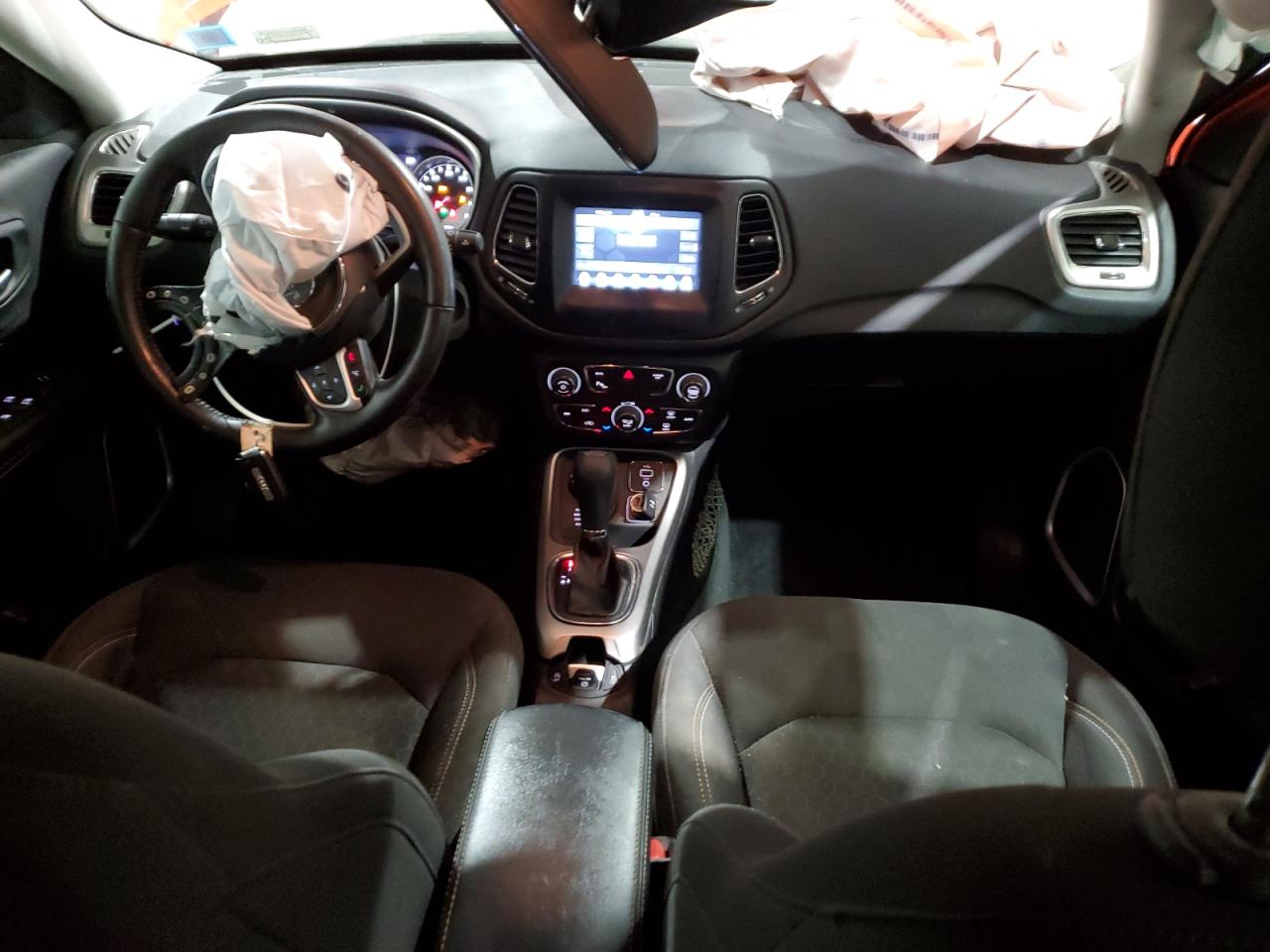 2018 Jeep Compass - Image 8