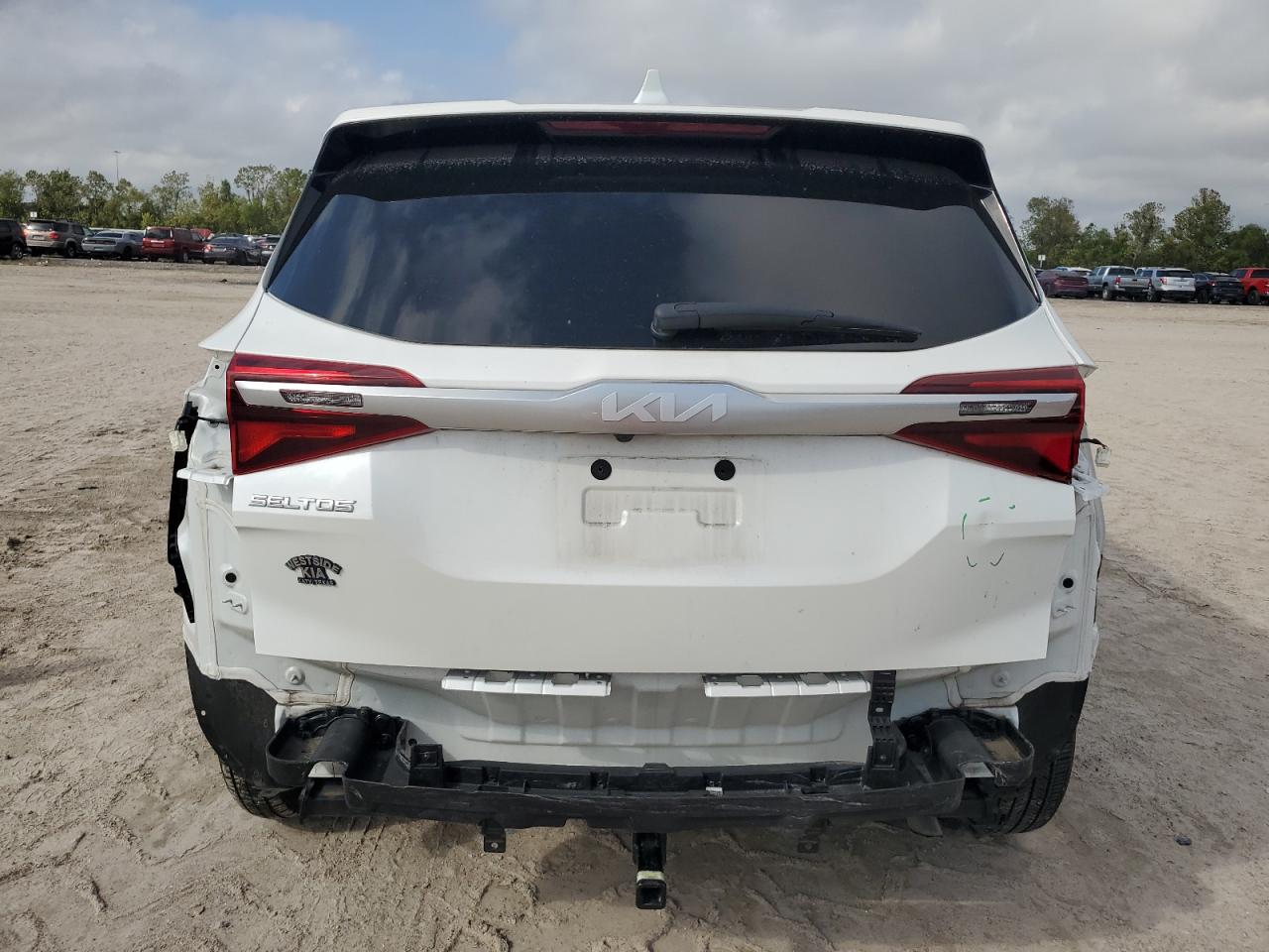 2022 Kia Seltos - Image 6