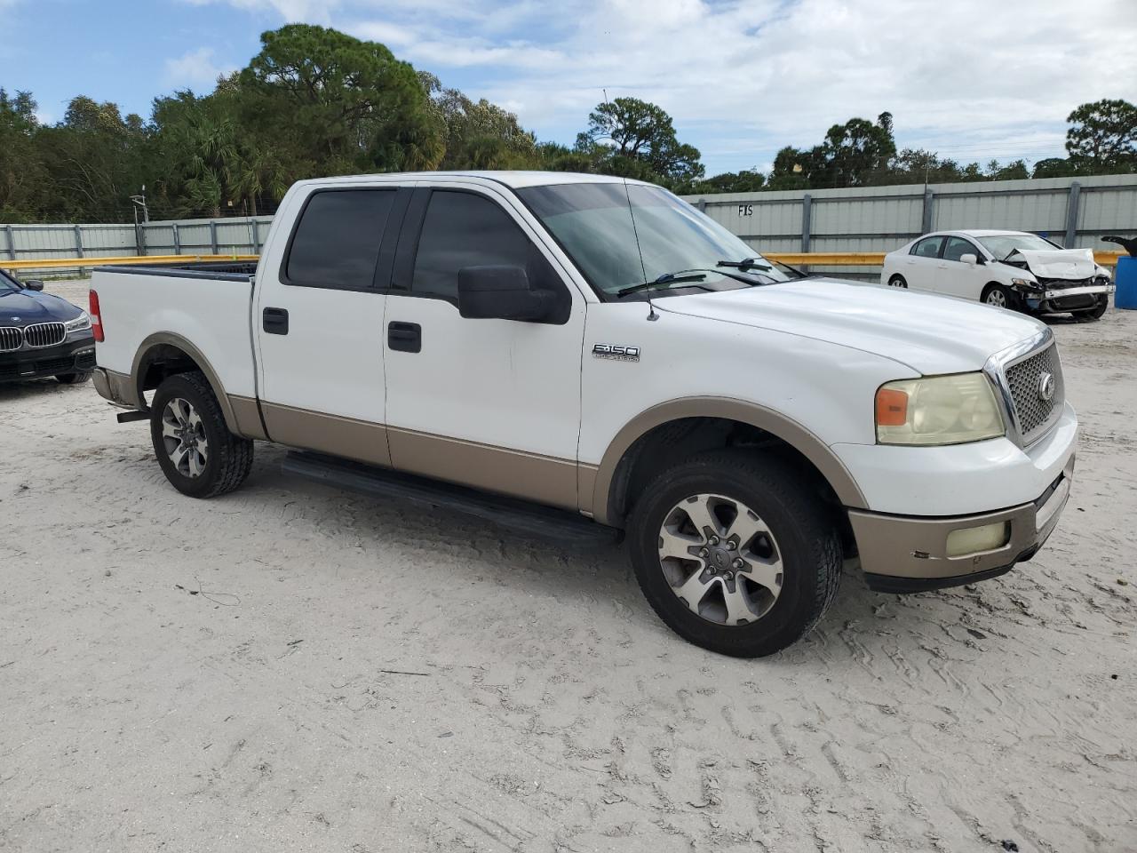 2004 Ford F-150 - Image 4