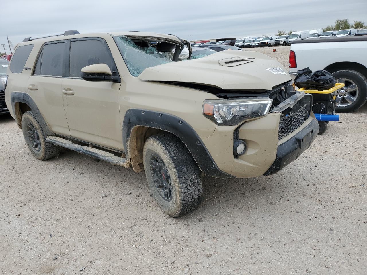 VIN JTEBU5JRXG5329482 2016 TOYOTA 4RUNNER no.4