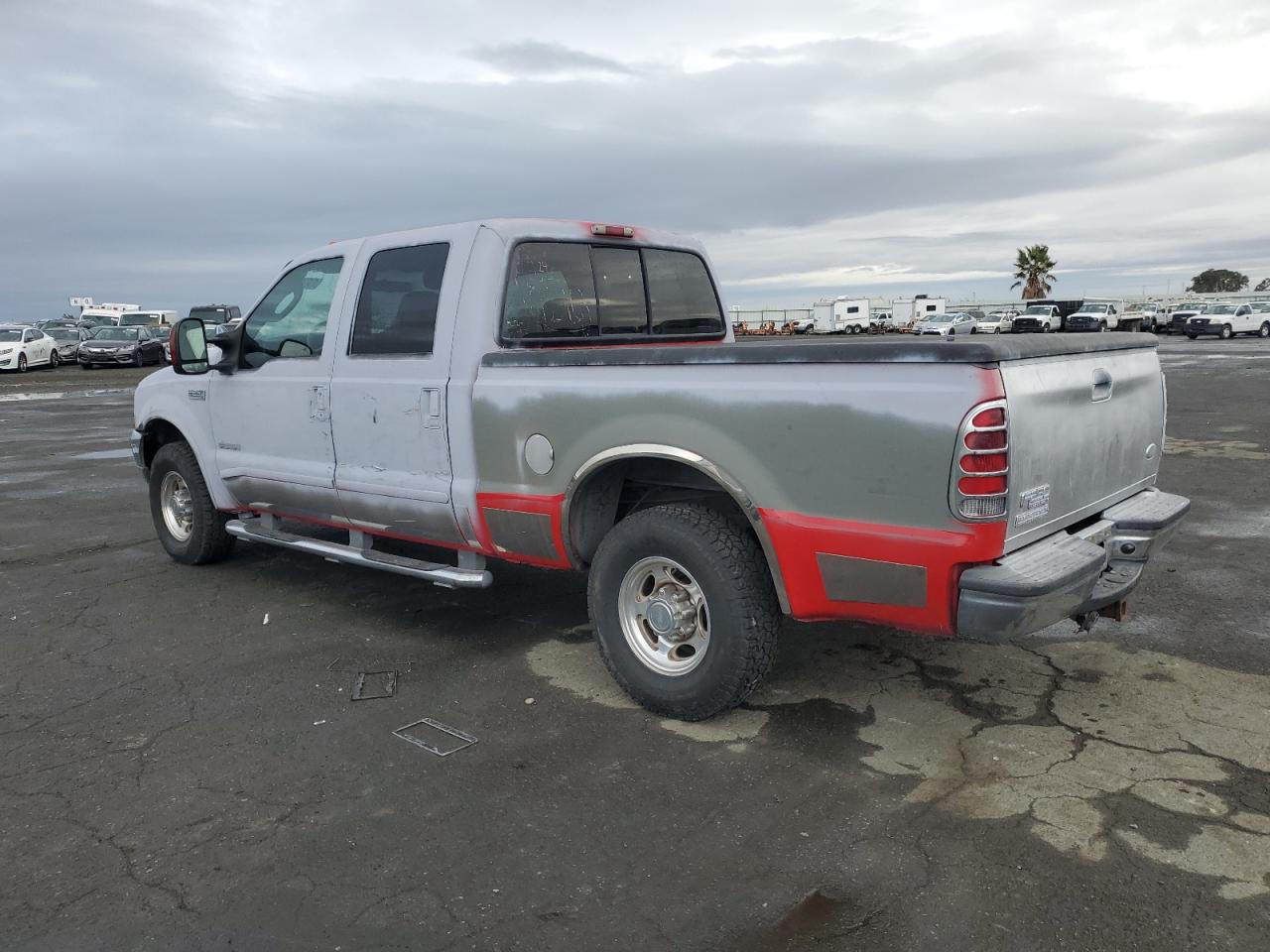 2003 Ford F250 - Image 2