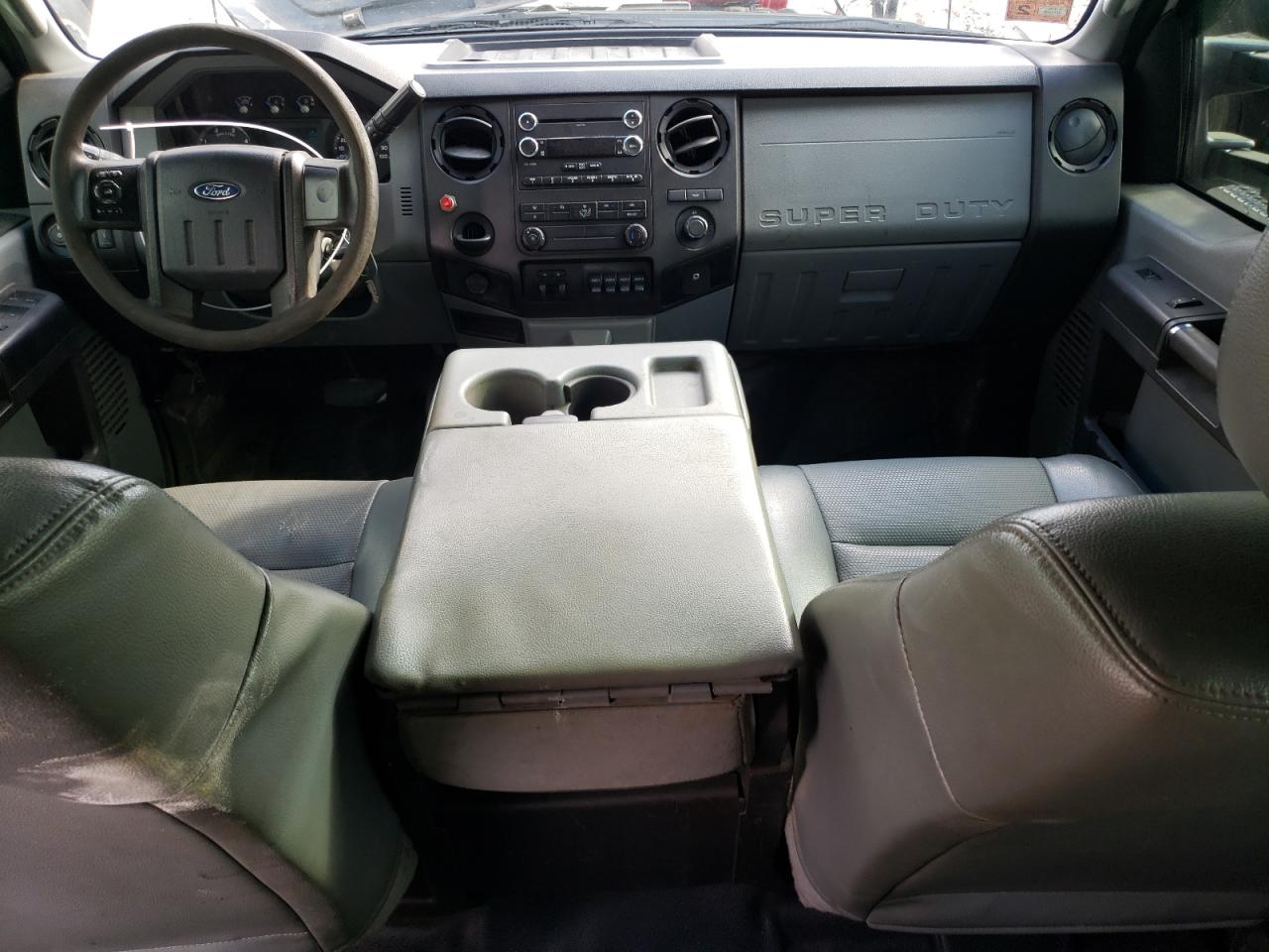 2013 Ford F450 - Image 8