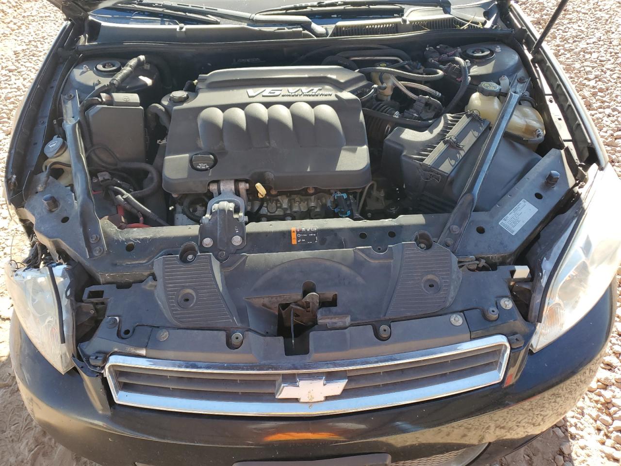 2014 Chevrolet Impala - Image 13