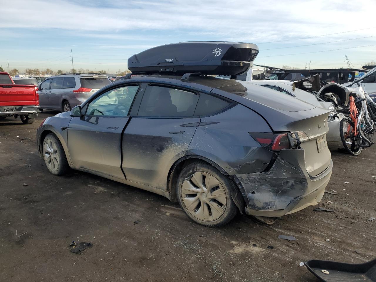 VIN 7SAYGAEE3PF618517 2023 TESLA MODEL Y no.2