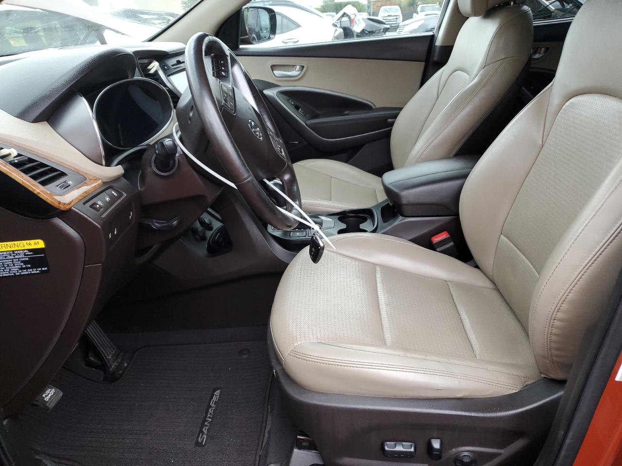 2014 Hyundai Santa Fe - Image 7