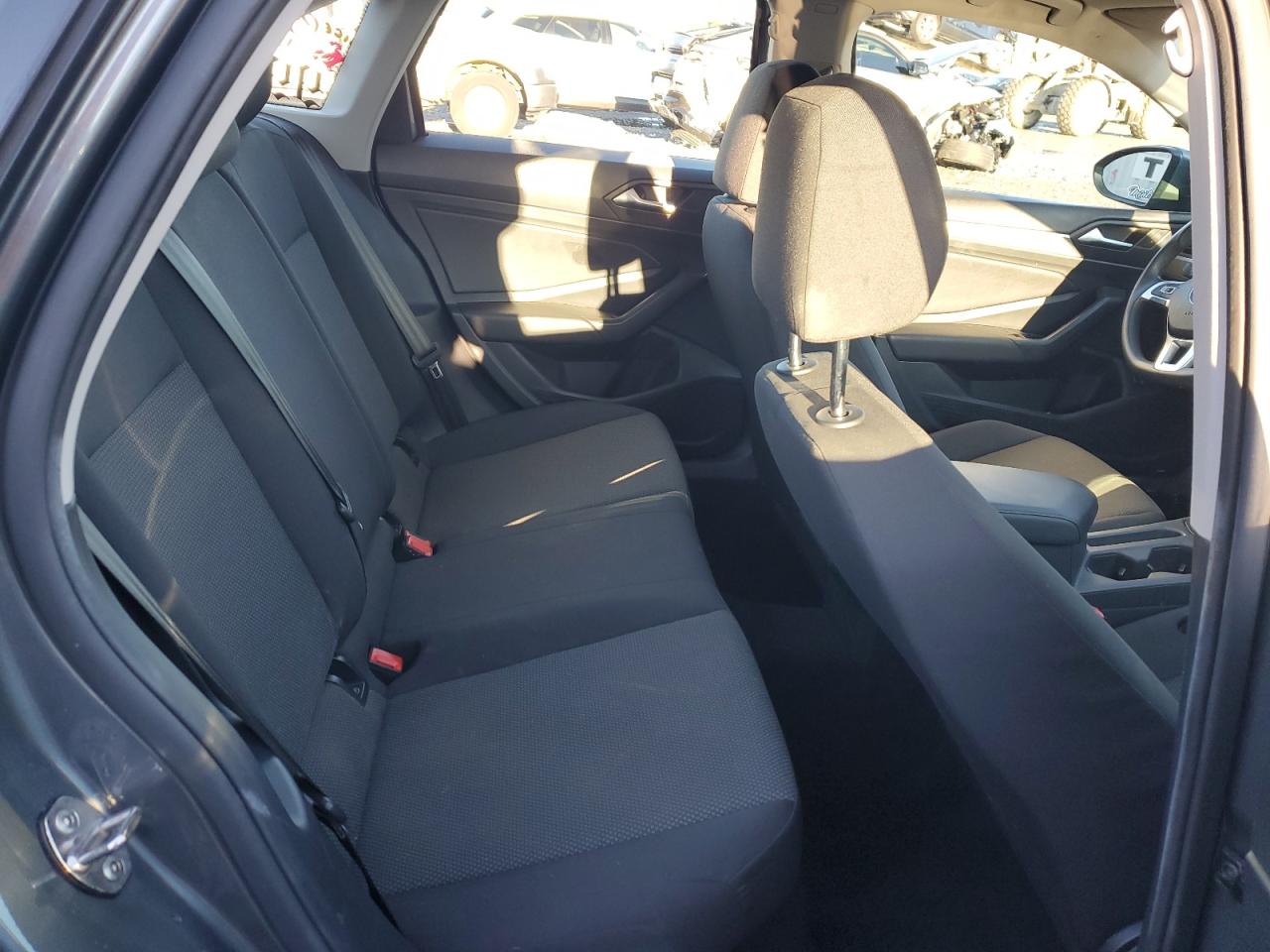 2019 Volkswagen Jetta - Image 10