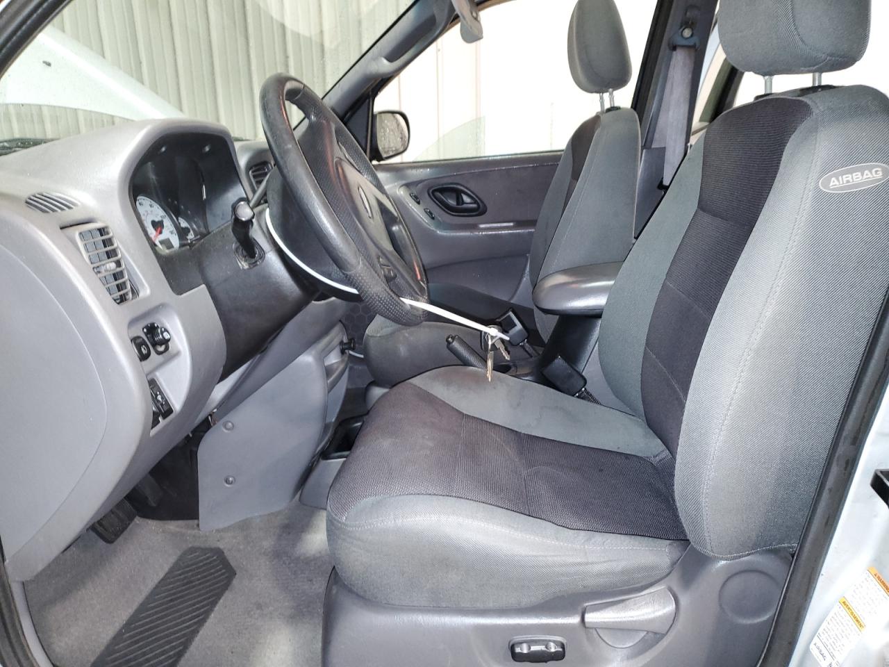 2002 Ford Escape - Image 7