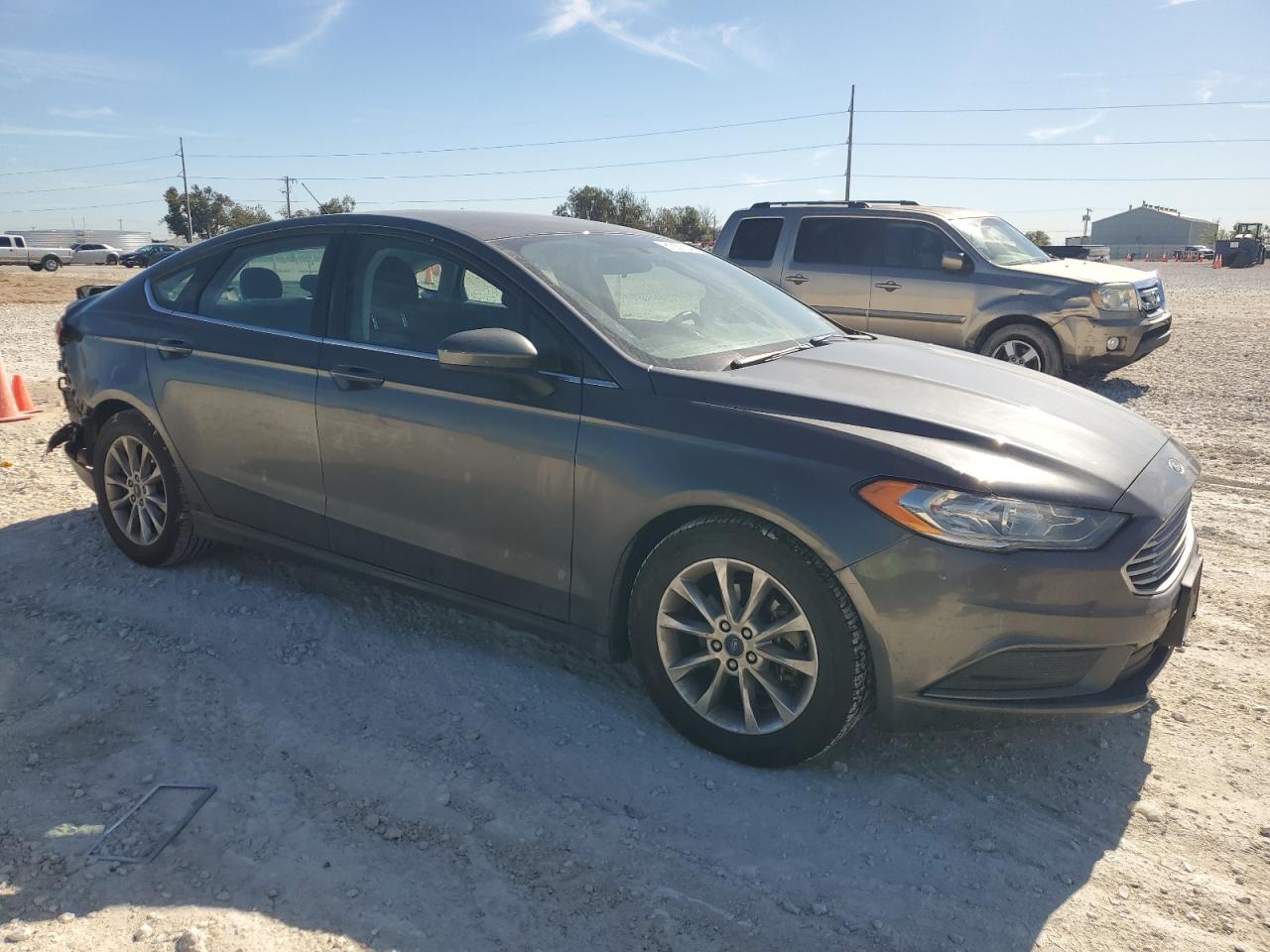 VIN 3FA6P0H73HR349646 2017 FORD FUSION no.4