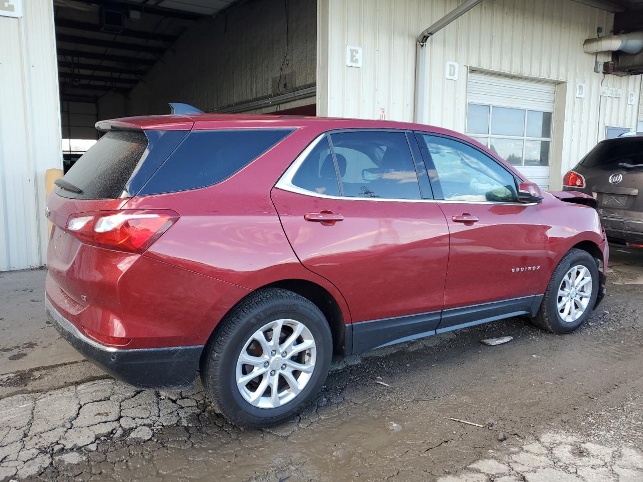 2019 Chevrolet Equinox - Image 3
