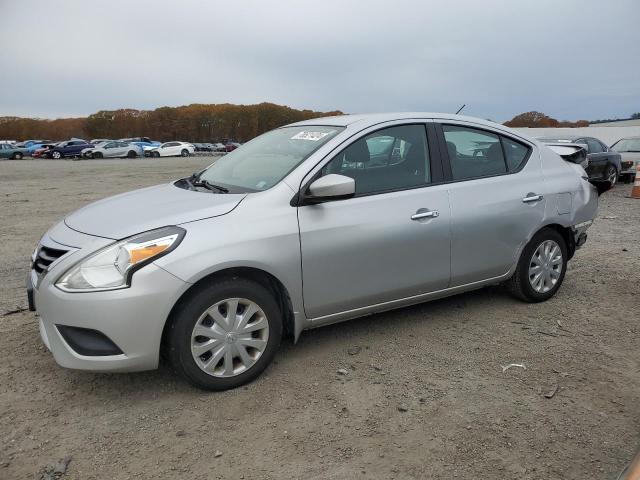  NISSAN VERSA 2015 Сірий