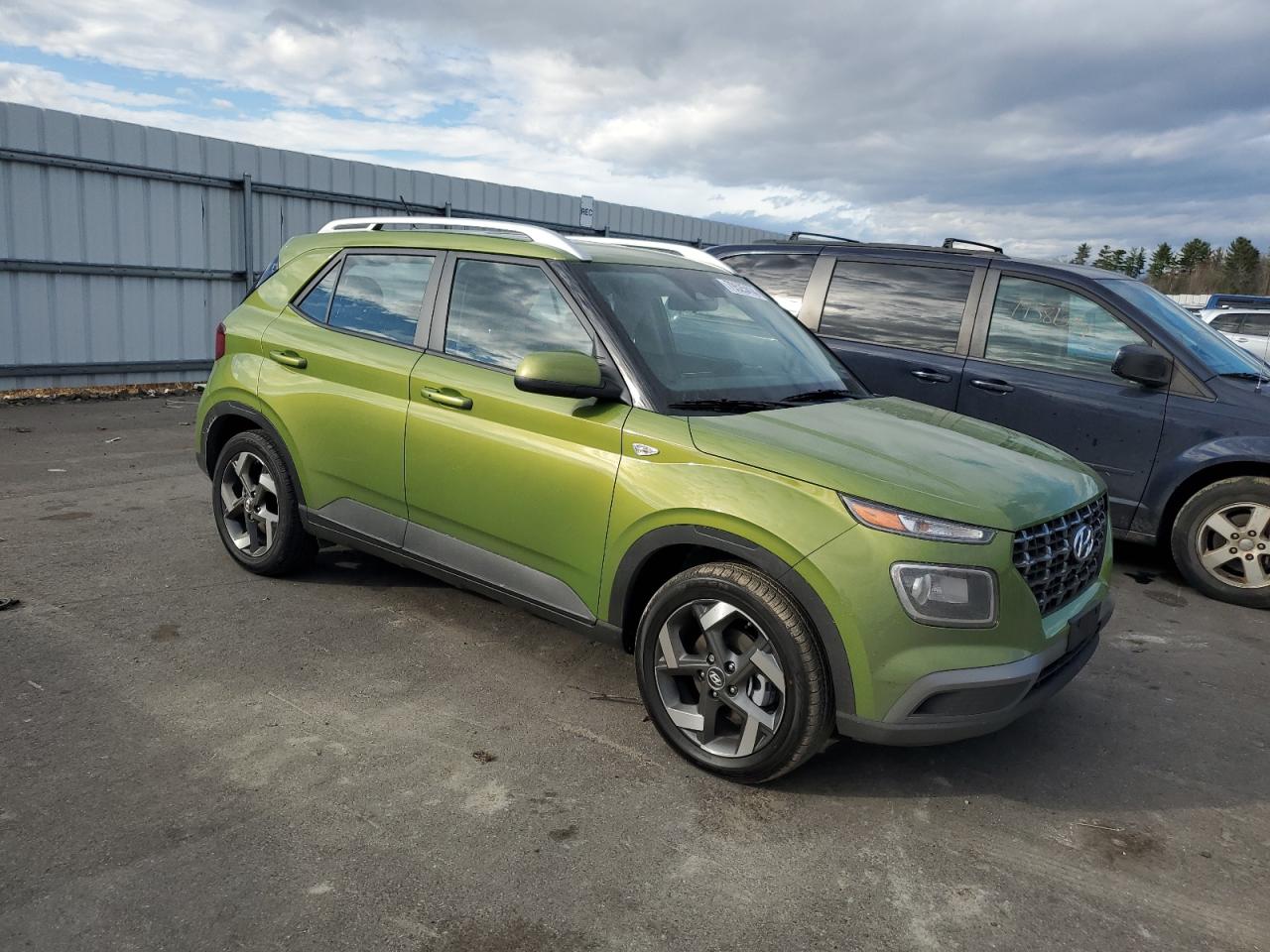 2024 Hyundai Venue - Image 4