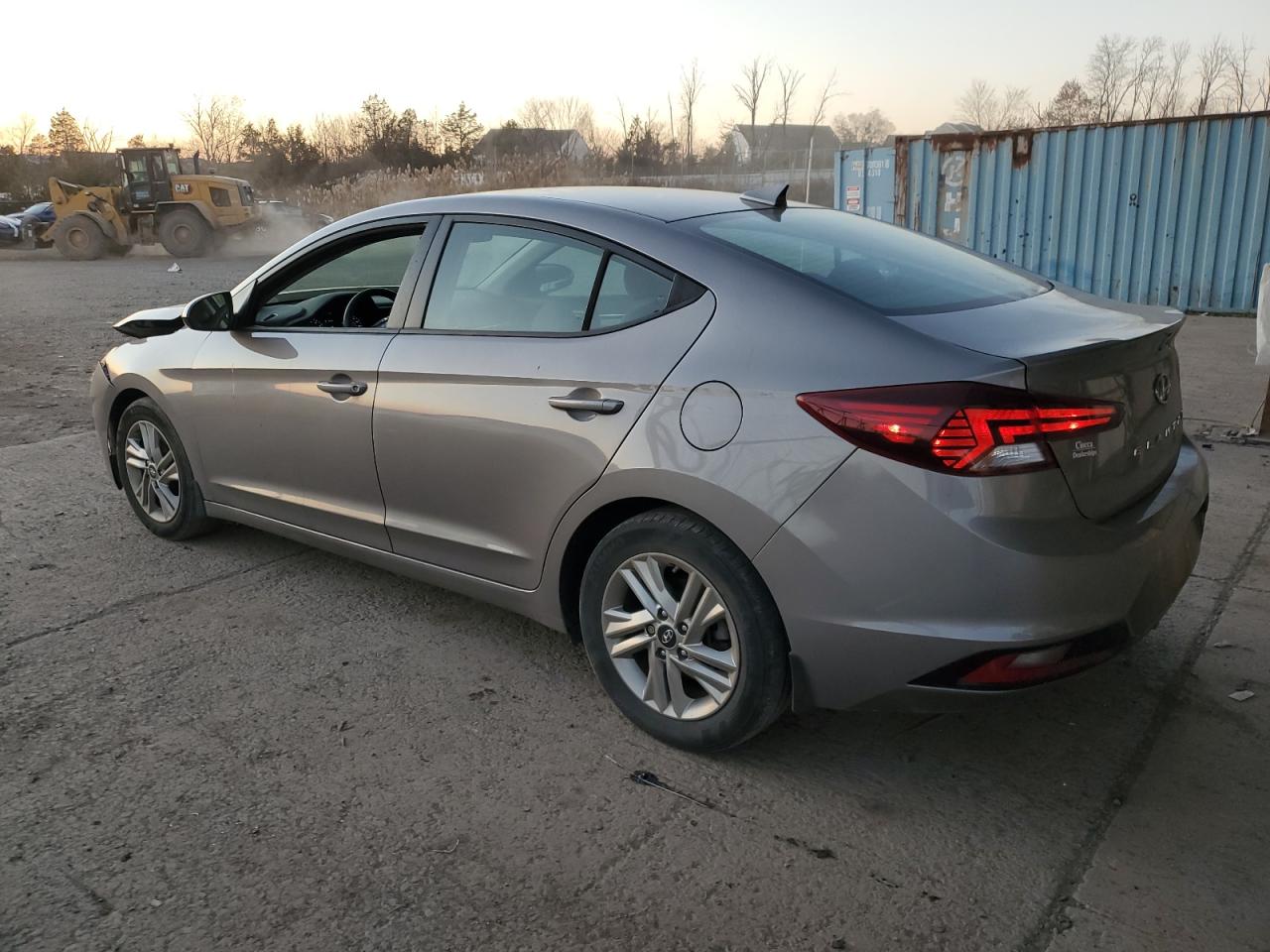 2020 Hyundai Elantra - Image 2