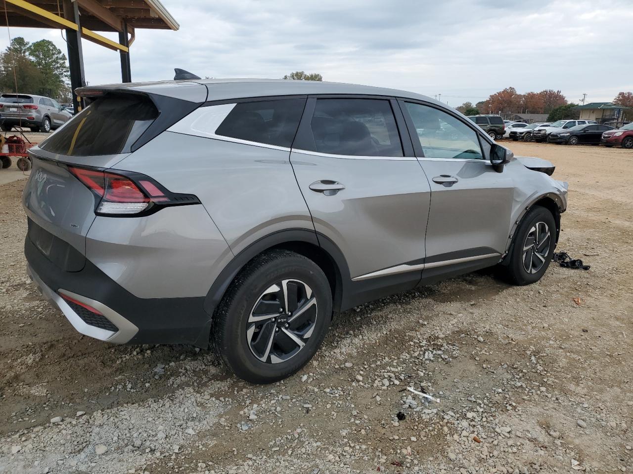 2023 Kia Sportage - Image 3