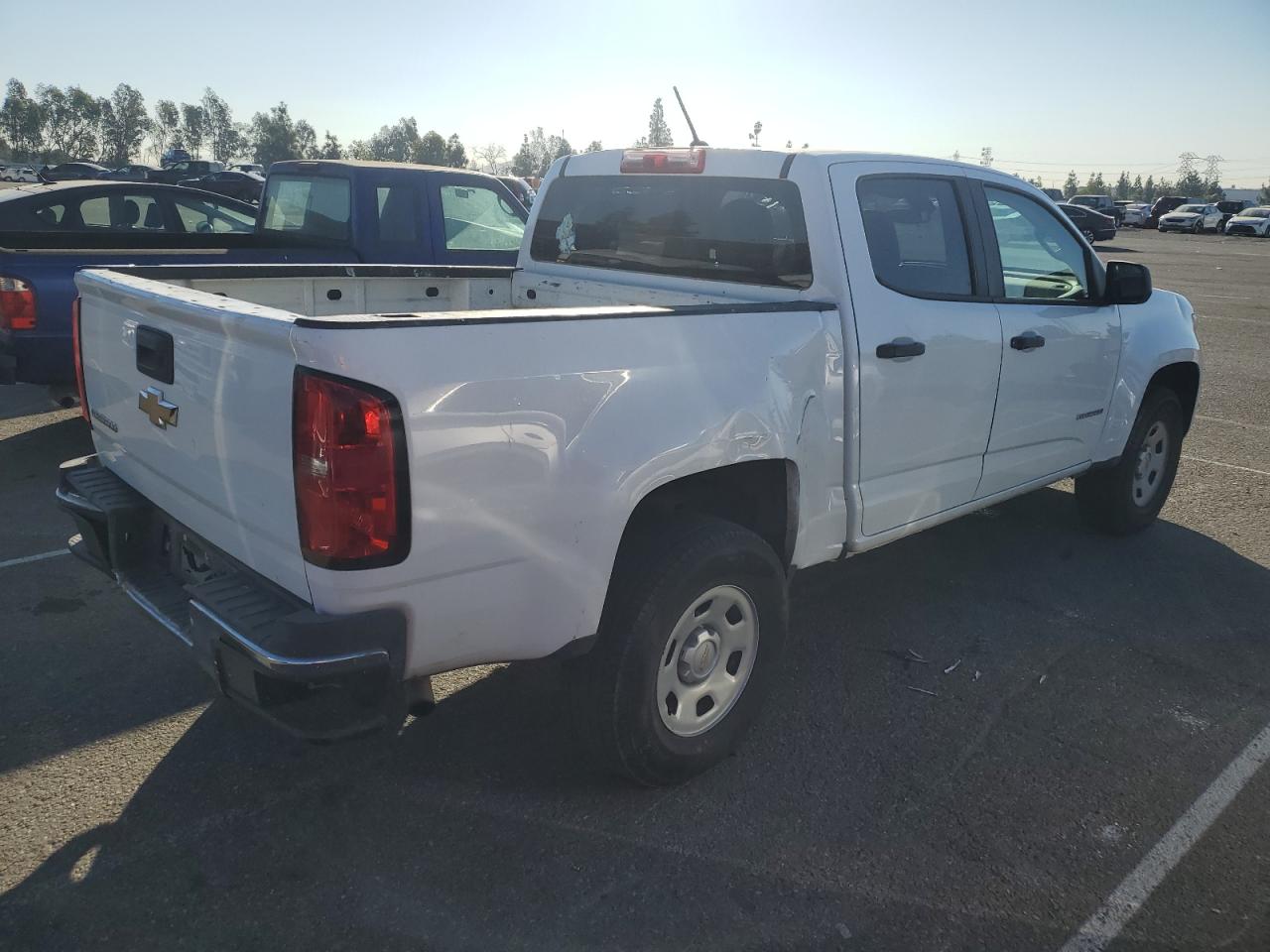 2016 Chevrolet Colorado - Image 3