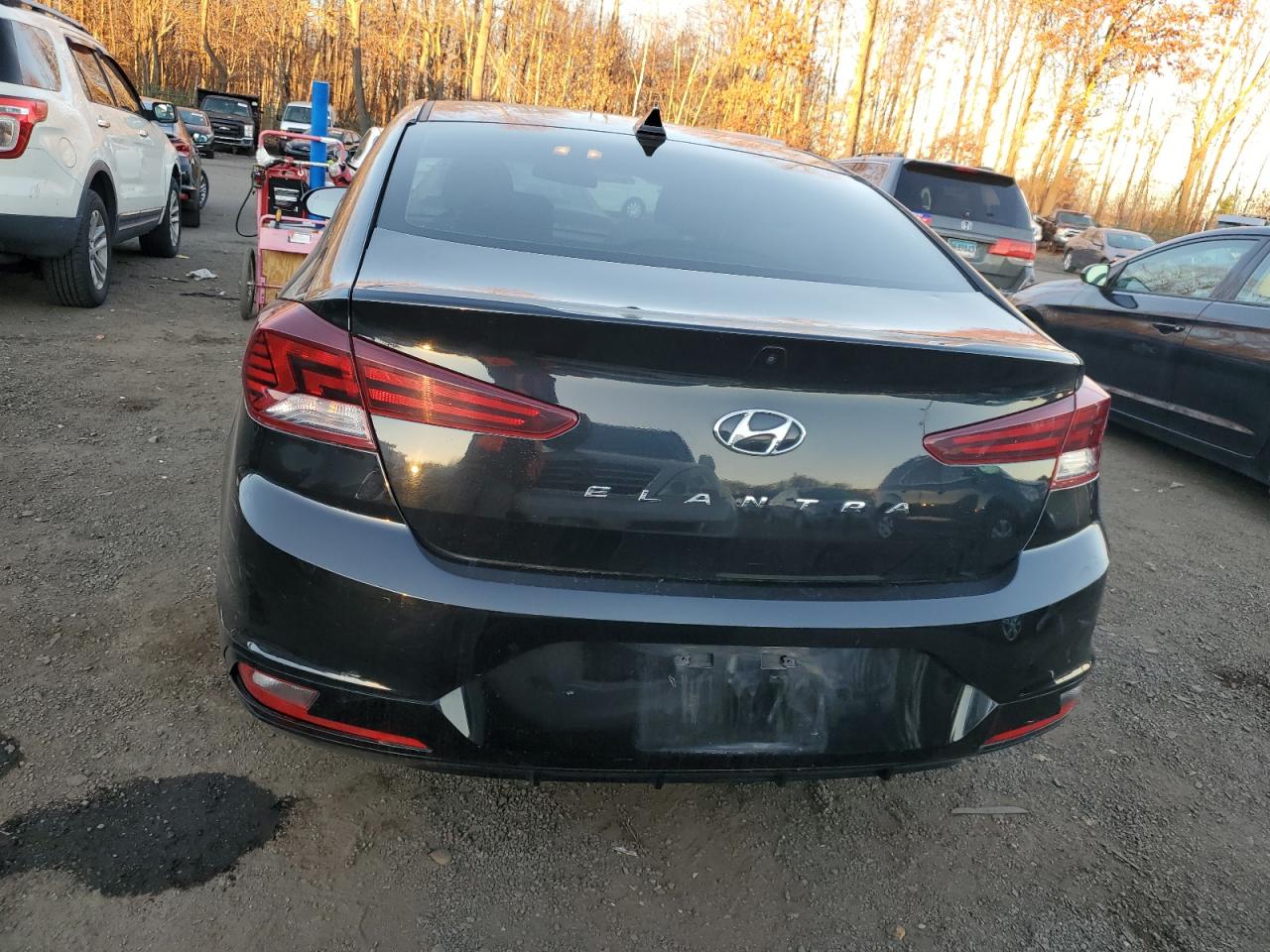 2020 Hyundai Elantra - Image 6