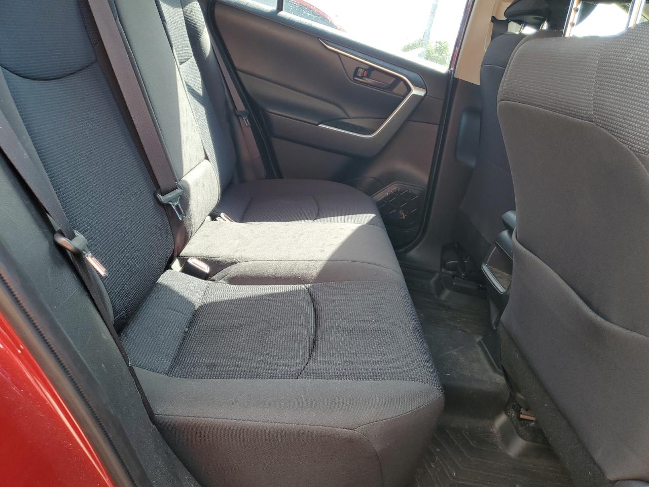 2019 Toyota RAV 4 - Image 11