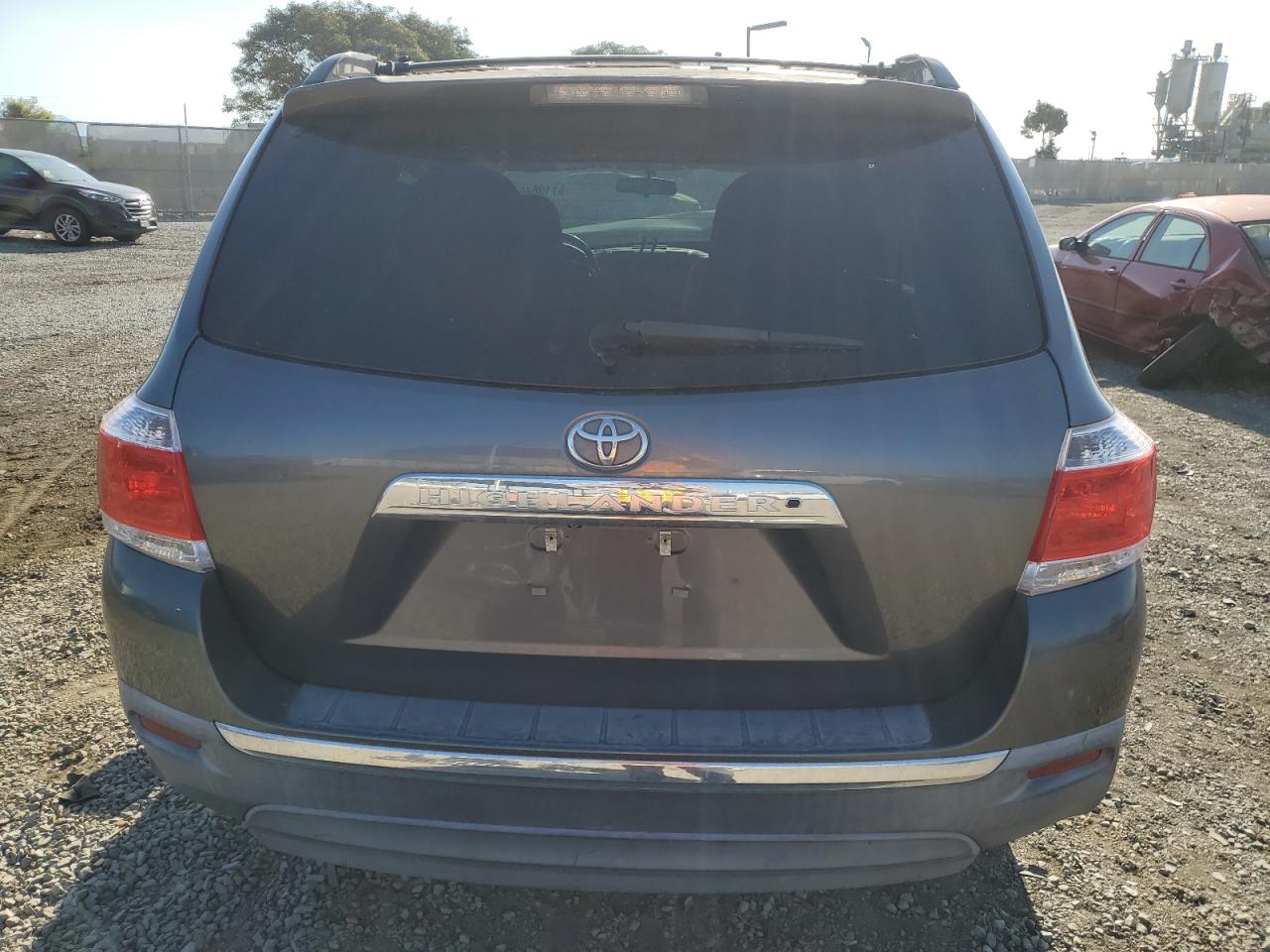 VIN 5TDZK3EH6DS118865 2013 TOYOTA HIGHLANDER no.6