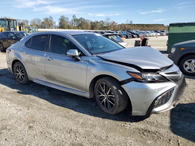  TOYOTA CAMRY 2022 Srebrny