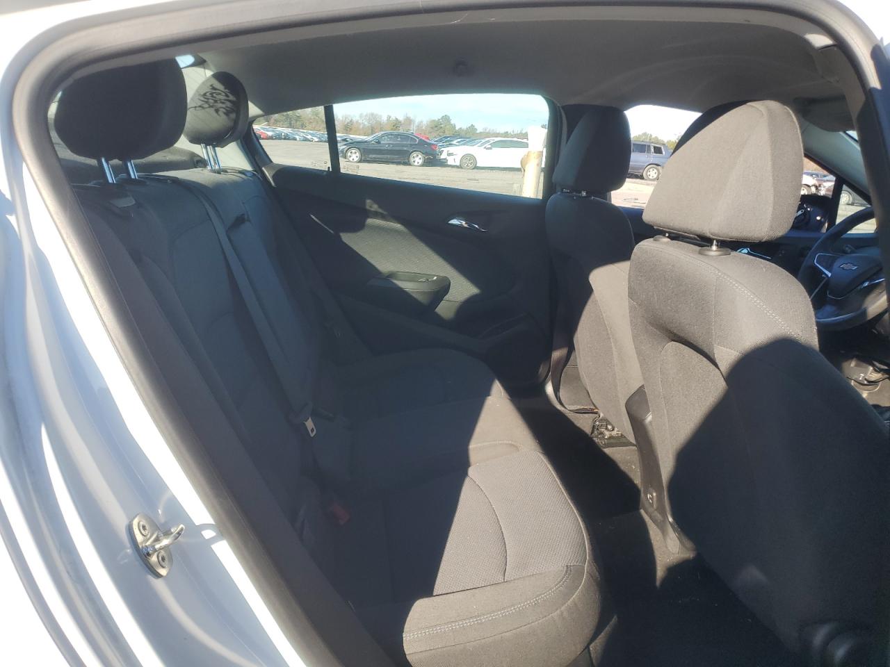 2019 Chevrolet Cruze - Image 10