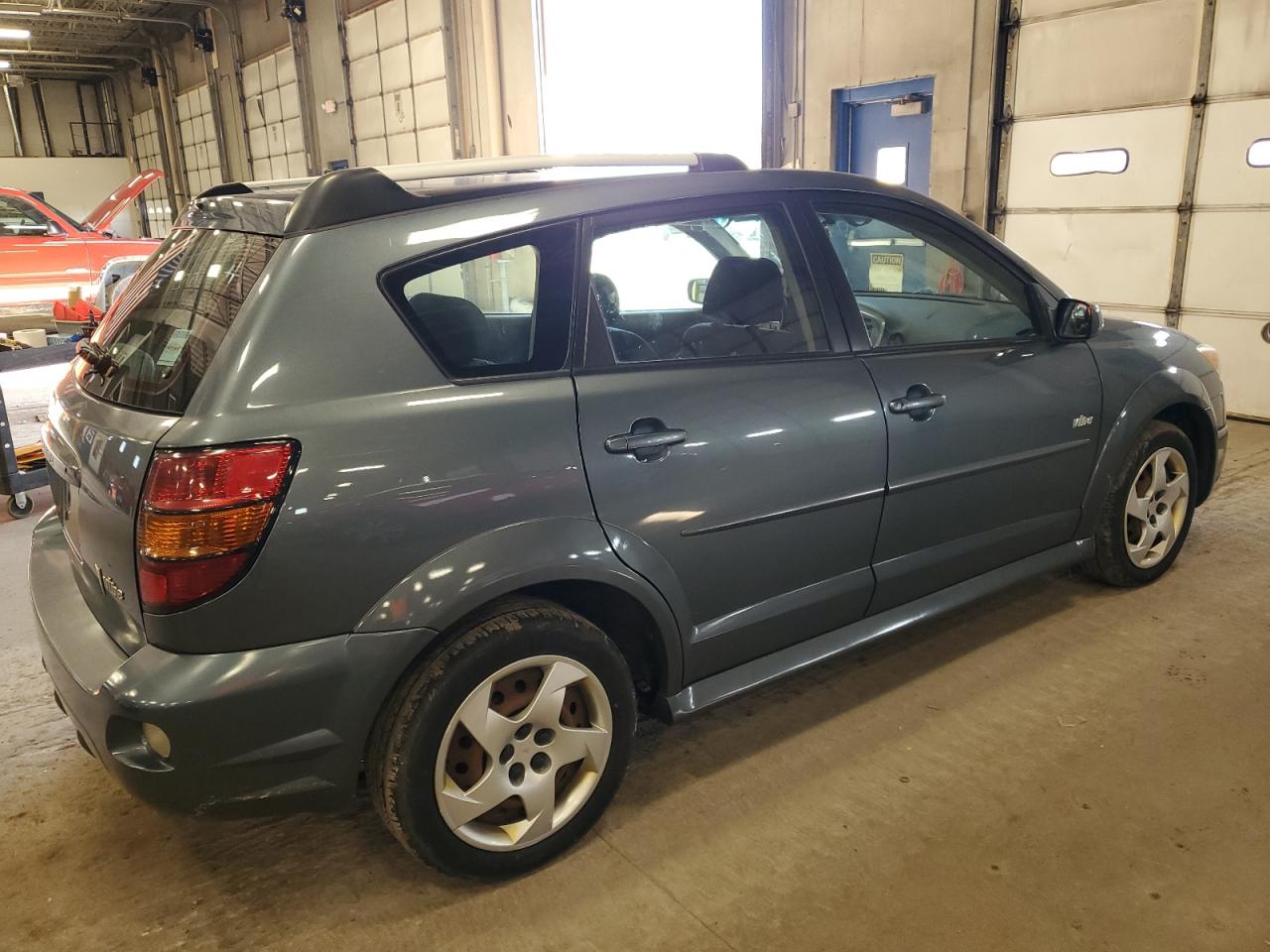2006 Pontiac Vibe - Image 3