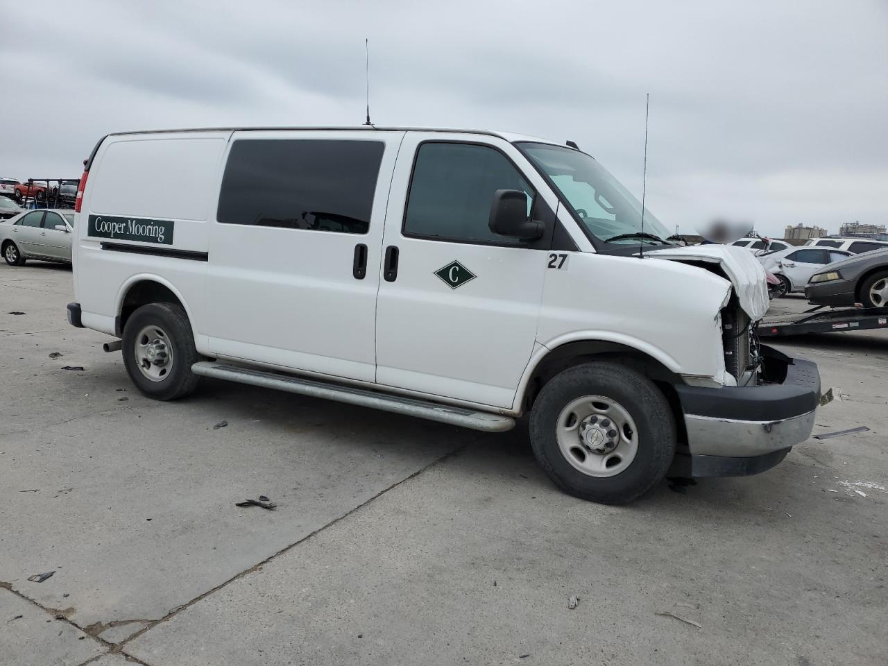 VIN 1GCWGAFP0M1238737 2021 CHEVROLET EXPRESS no.4