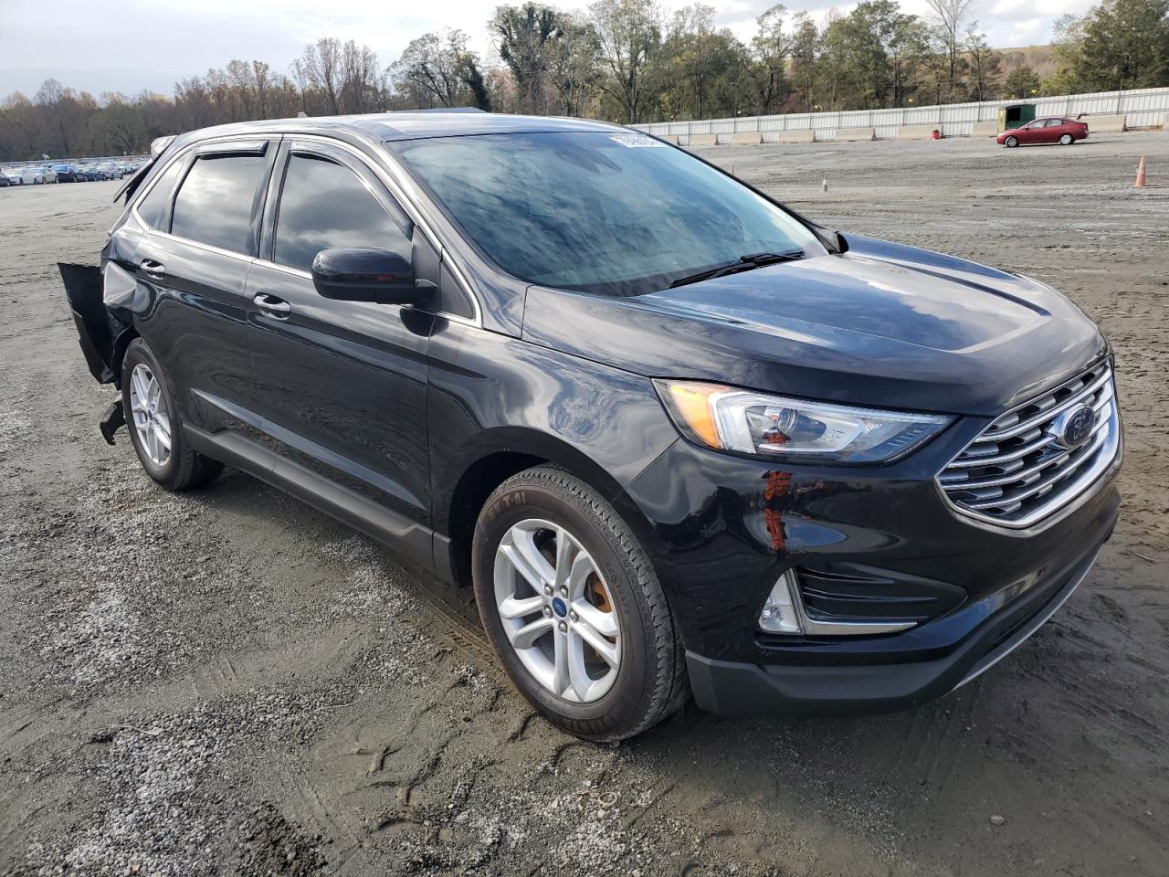 2021 Ford Edge - Image 4