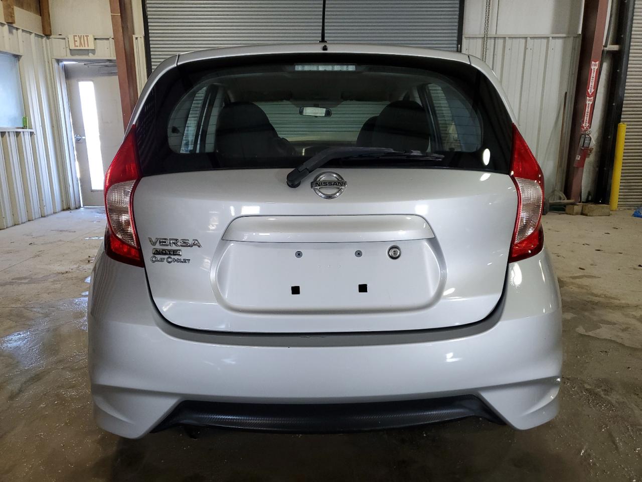 VIN 3N1CE2CPXHL364561 2017 NISSAN VERSA no.6