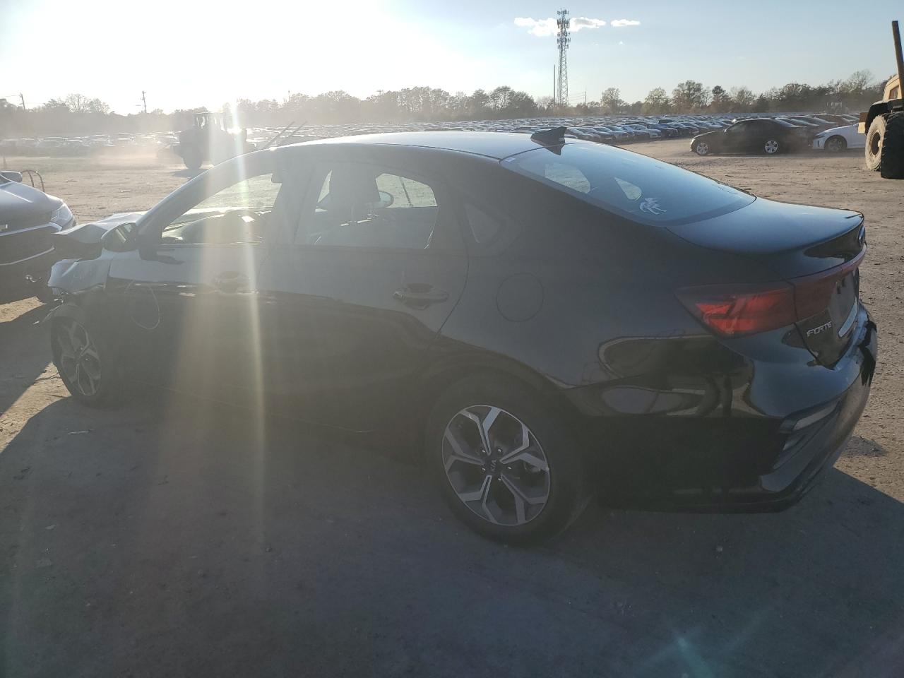 2021 Kia Forte - Image 2