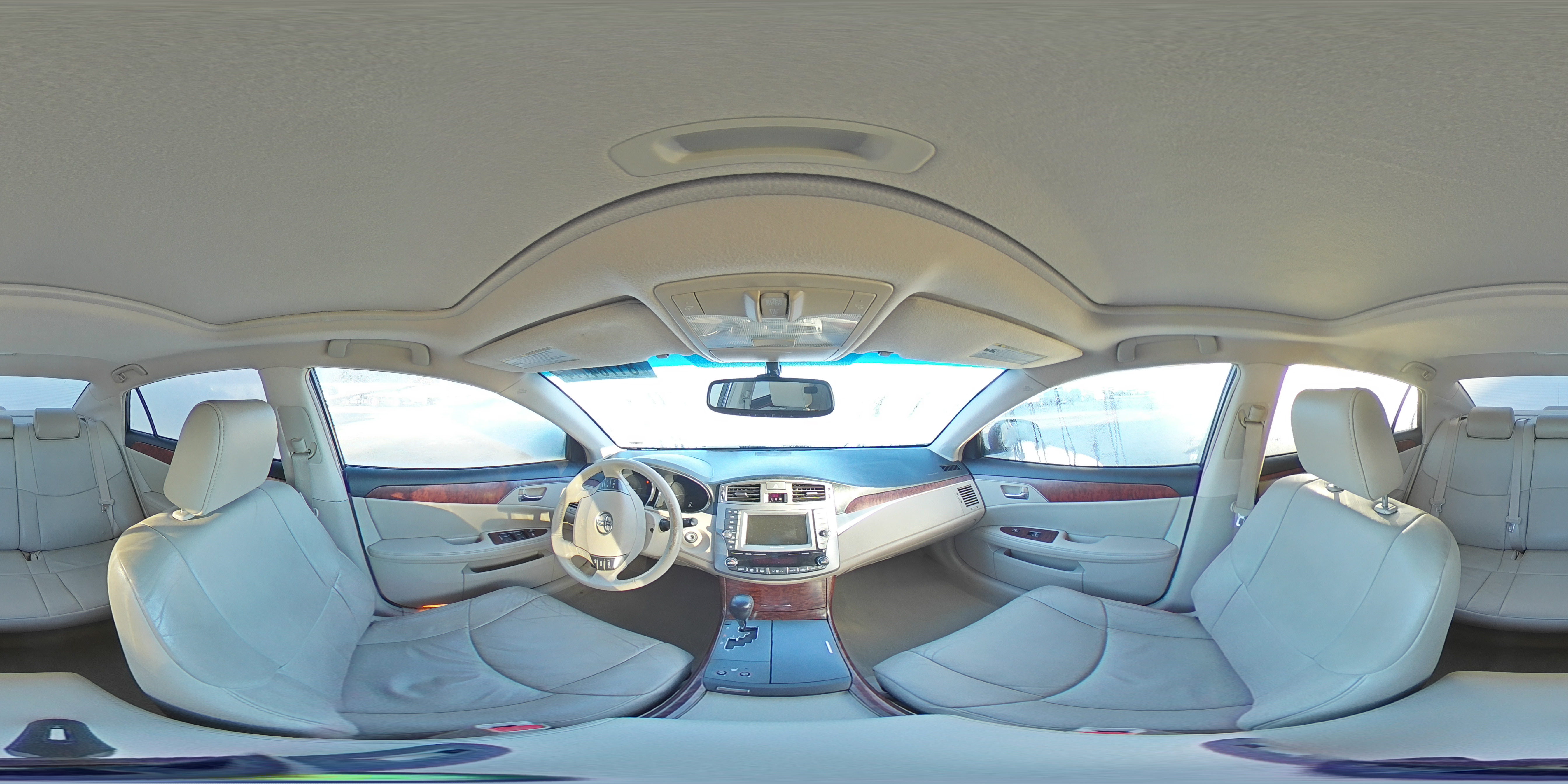 2012 Toyota Avalon - Image 13
