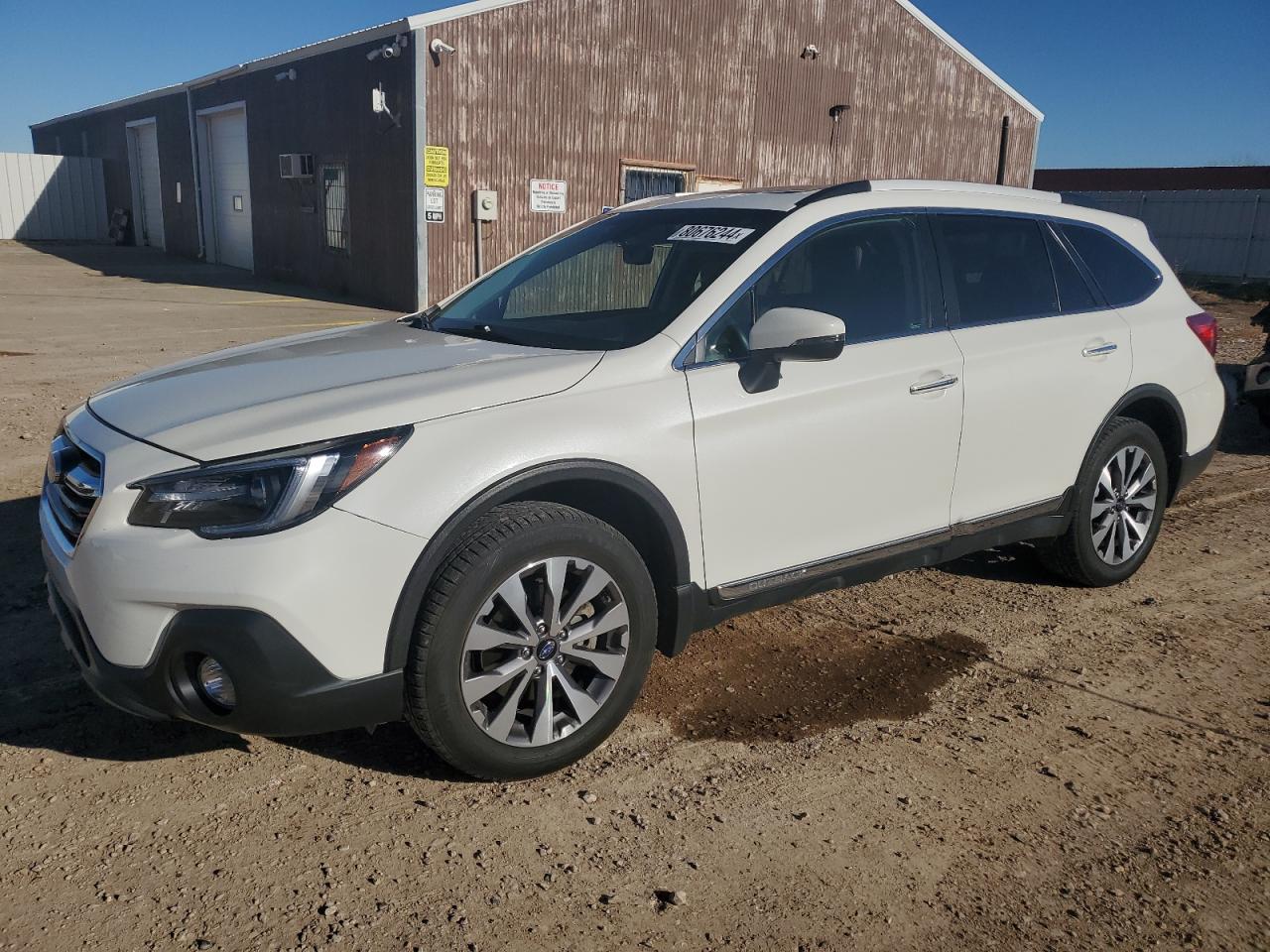 2018 Subaru Outback - Image 1