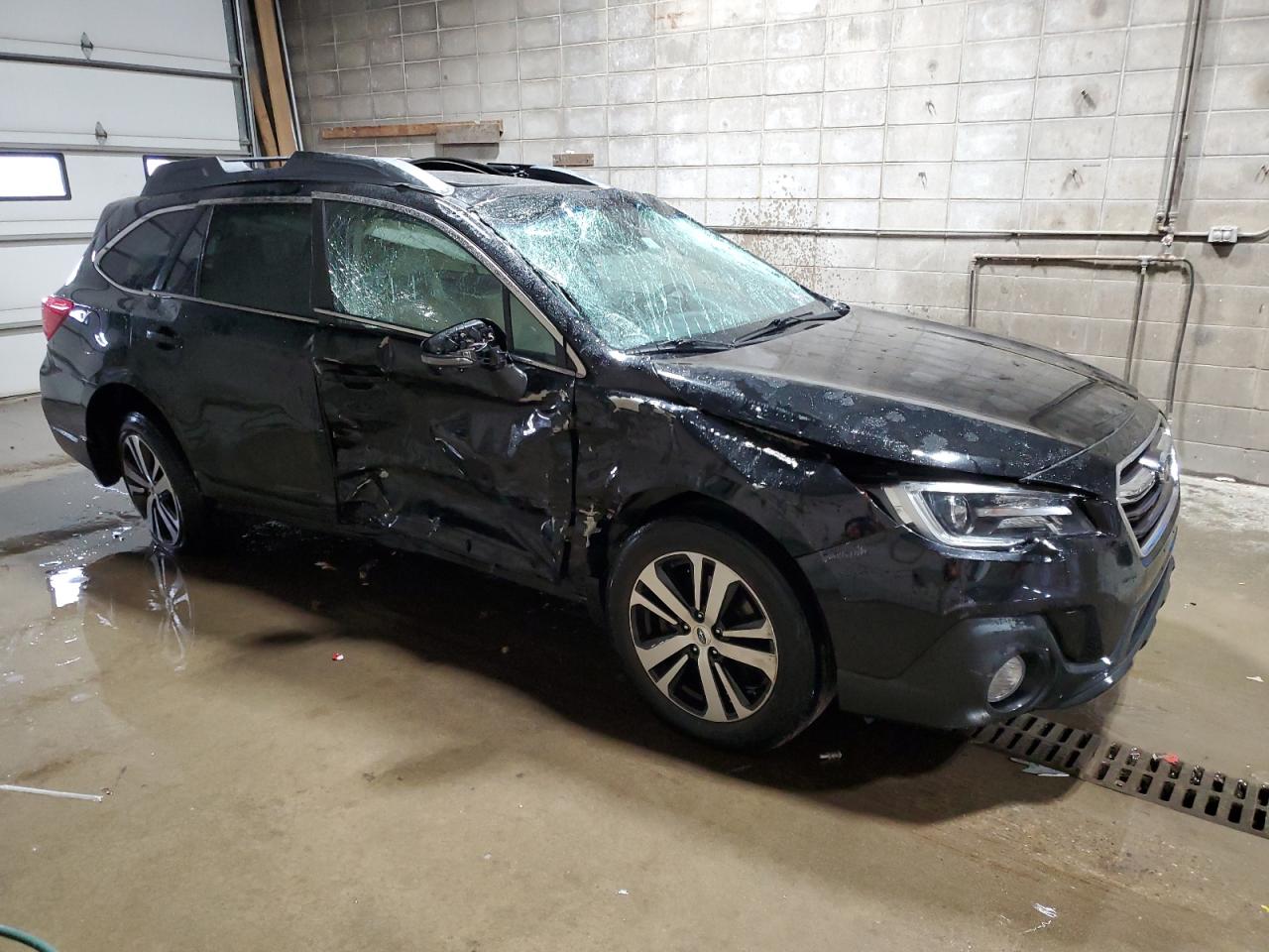 2018 Subaru Outback - Image 4