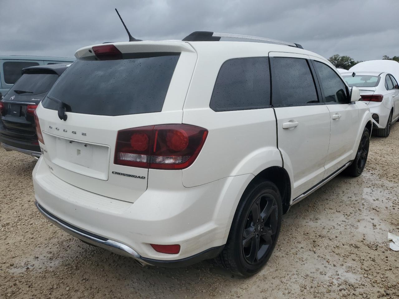 VIN 3C4PDDGG0JT388431 2018 DODGE JOURNEY no.3