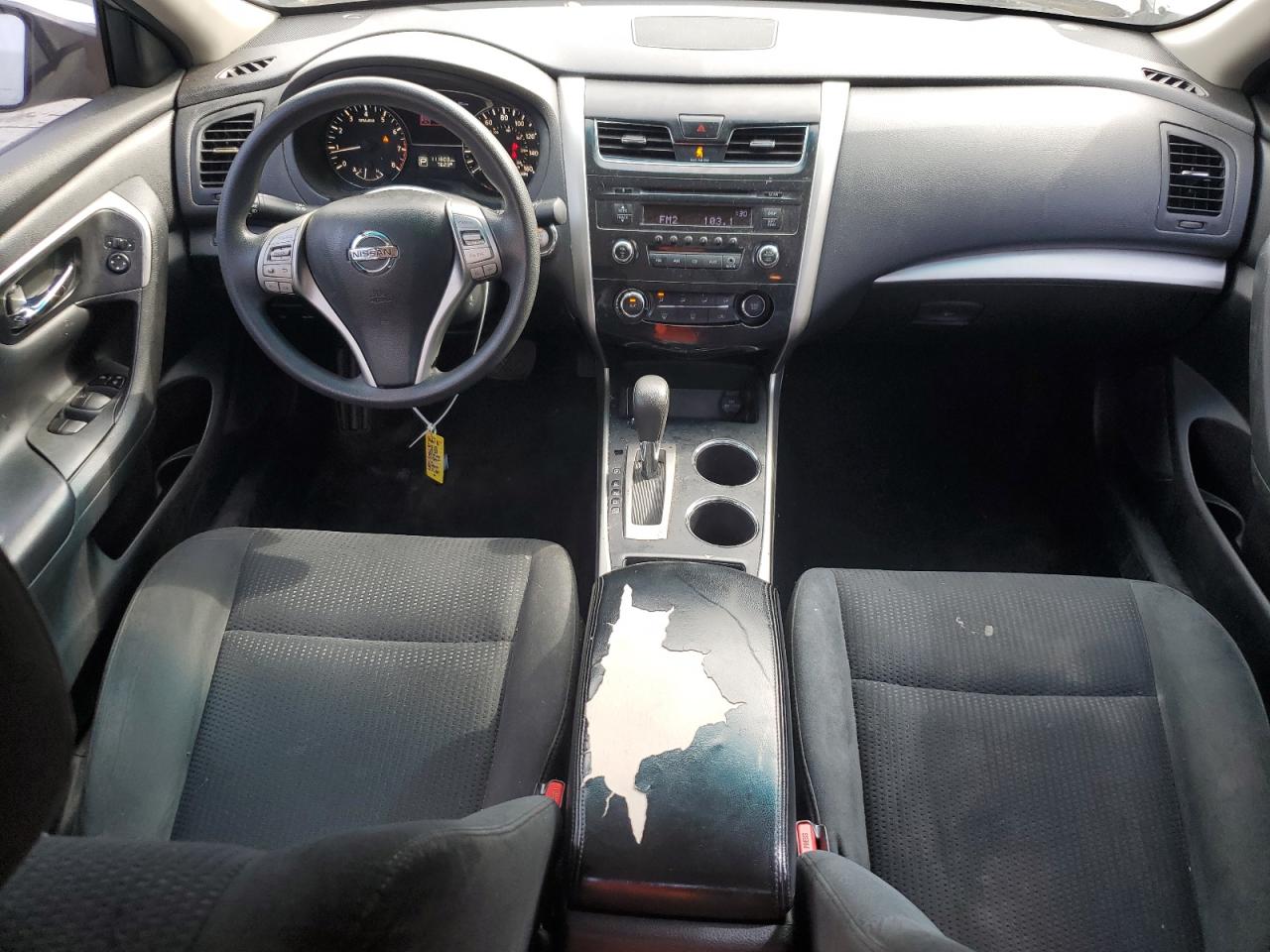 2015 Nissan Altima - Image 8