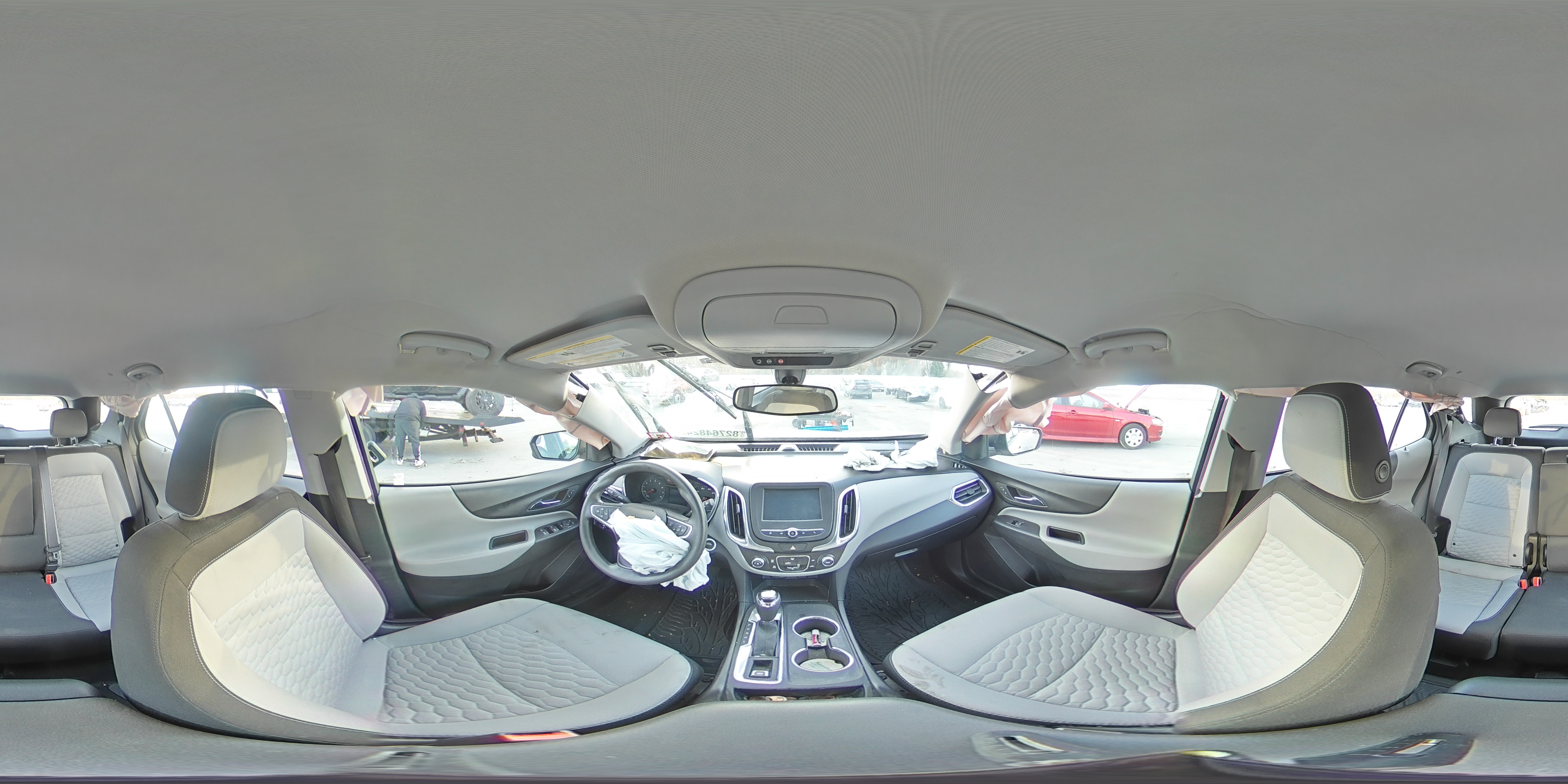 2018 Chevrolet Equinox - Image 13