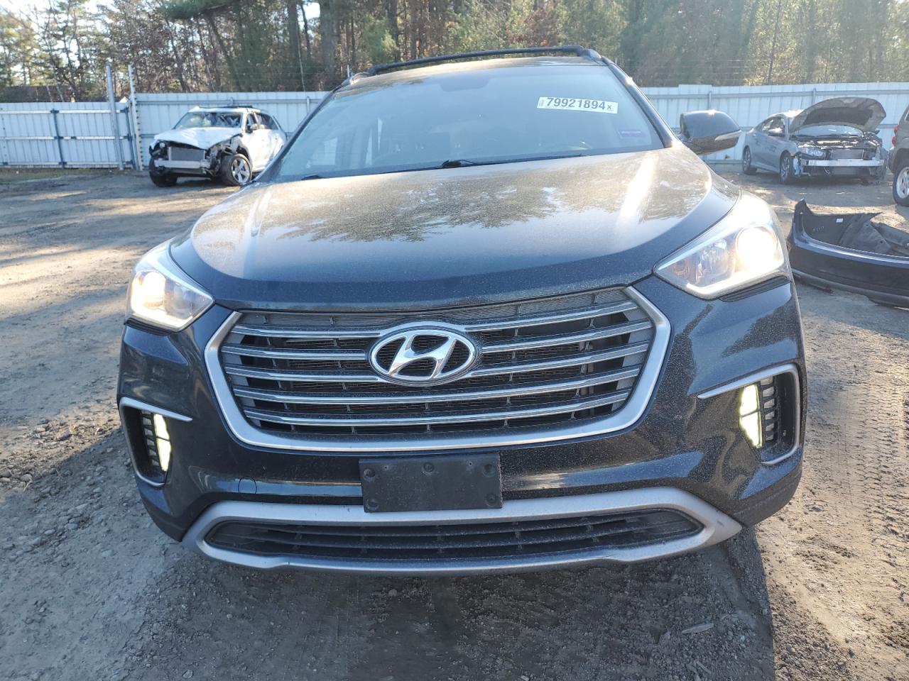 2018 Hyundai Santa Fe - Image 5