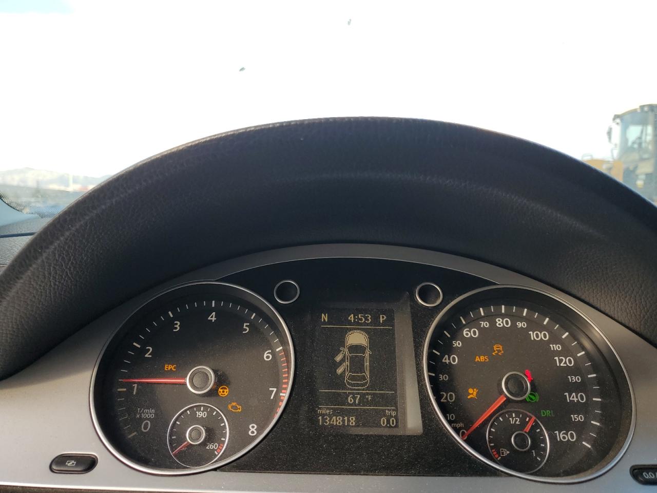 2010 Volkswagen Passat - Image 9