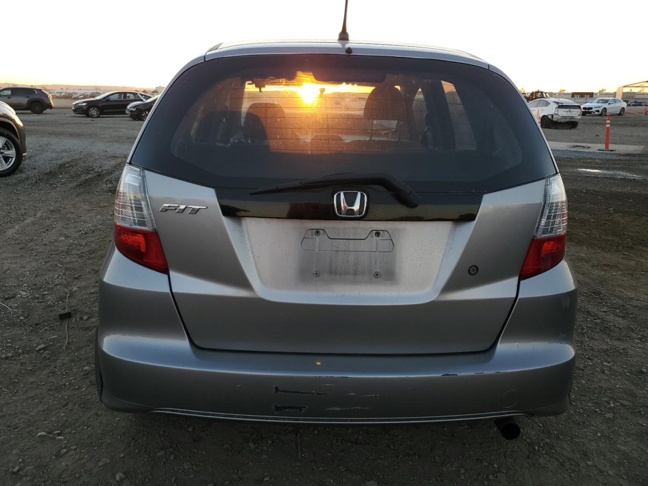 2010 Honda Fit VIN: JHMGE8H28AS017539 Lot: 81824494